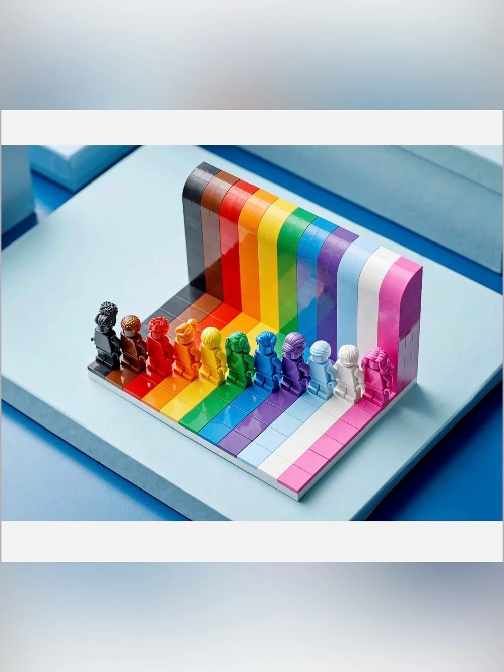 NWT LEGO Everyone Is Awesome 40516 Rainbow Display Set 346 Pieces